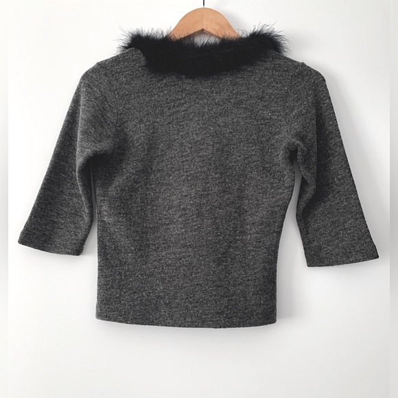 🌟PRICE DROP🌟 LIKE-NEW! COSTA BLANCA grey FEATHER TRIM one button SHRUG SWEATER - Picture 3 of 4